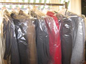 Kleding stomen bij Broshuis.